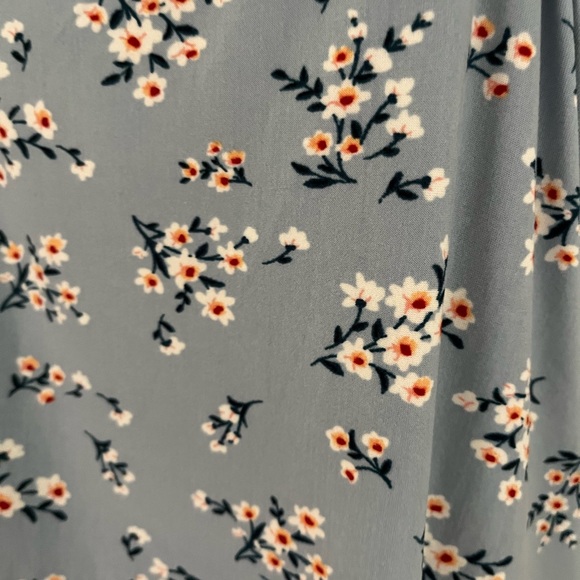 NWT this fits more like XL stretches - Picture 7 of 11